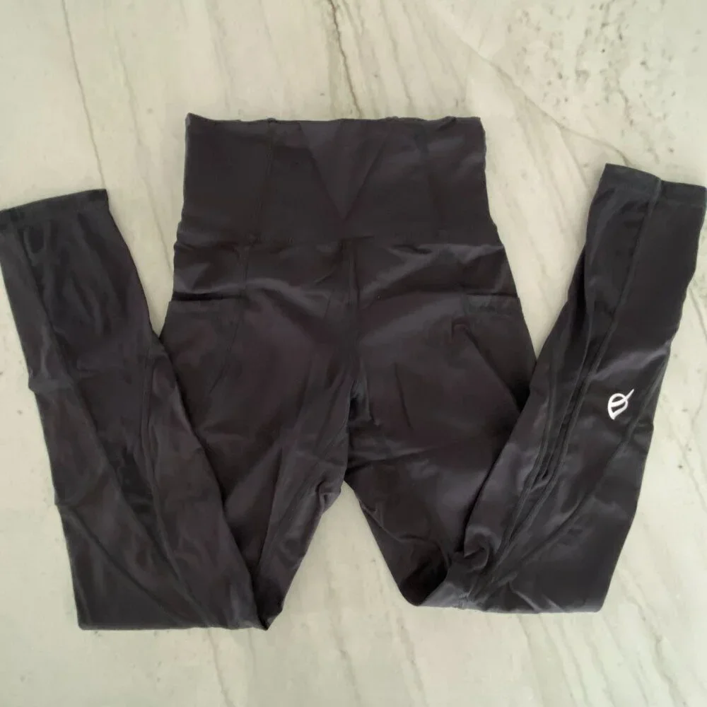 P'tula Sleek Crystal High Waist Pockets and Mesh leggings size S. 🖤 - Picture 3 of 12